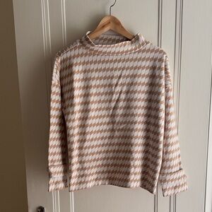 Ann Taylor Tan and White Patterned Blouse